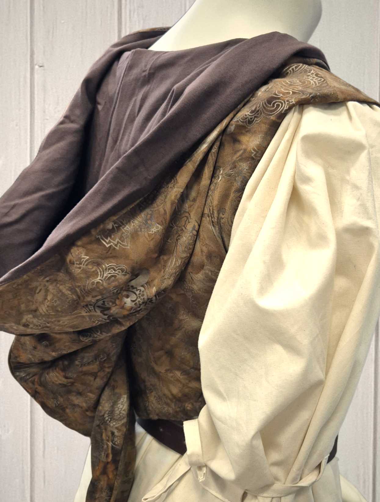 Kapuzen Bolero Cape messing Optik