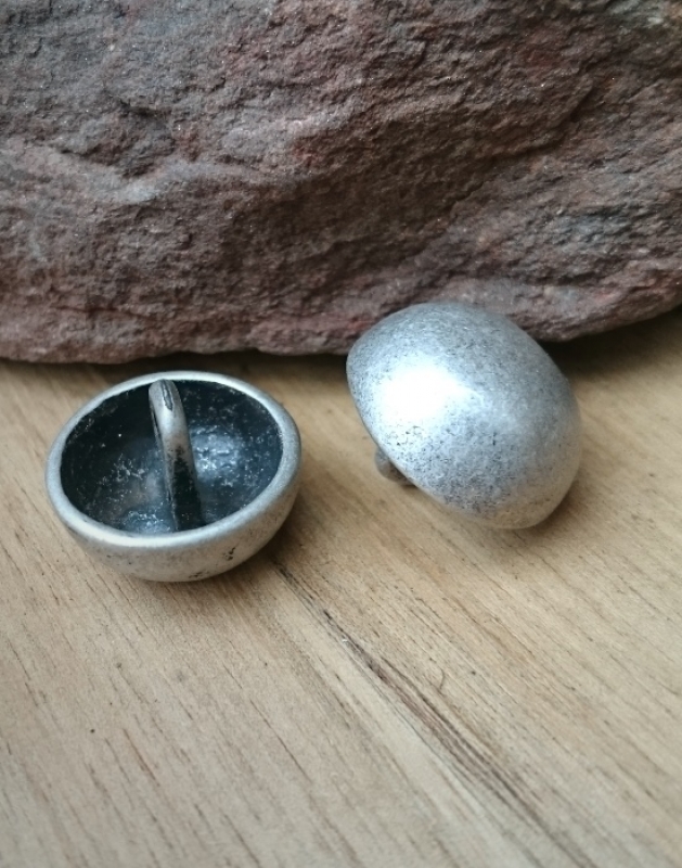 Uniform Kugel Knopf 18mm messing
