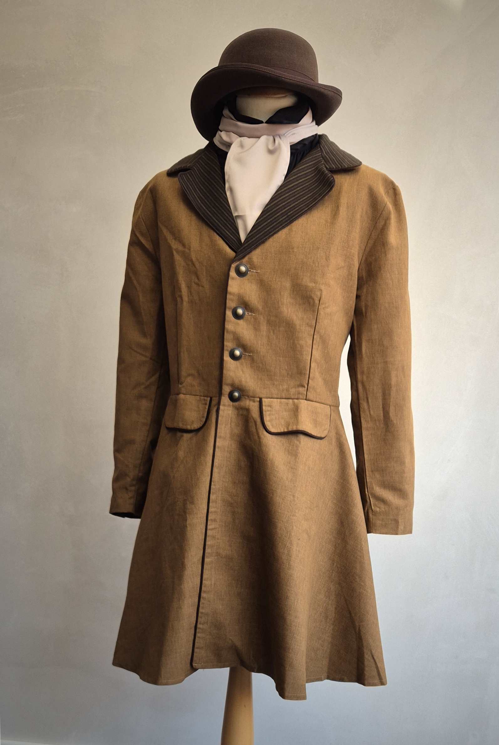 Biedermeier Mantel Farmer