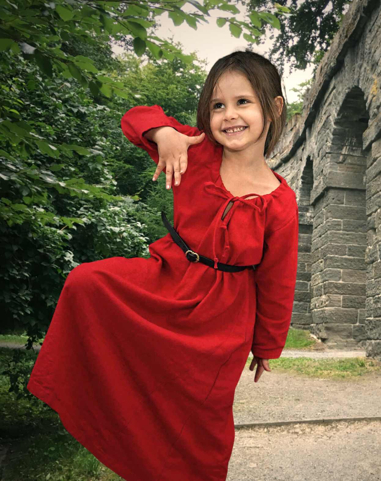 childs-medieval-dress-larp-red-rotkaeppchen