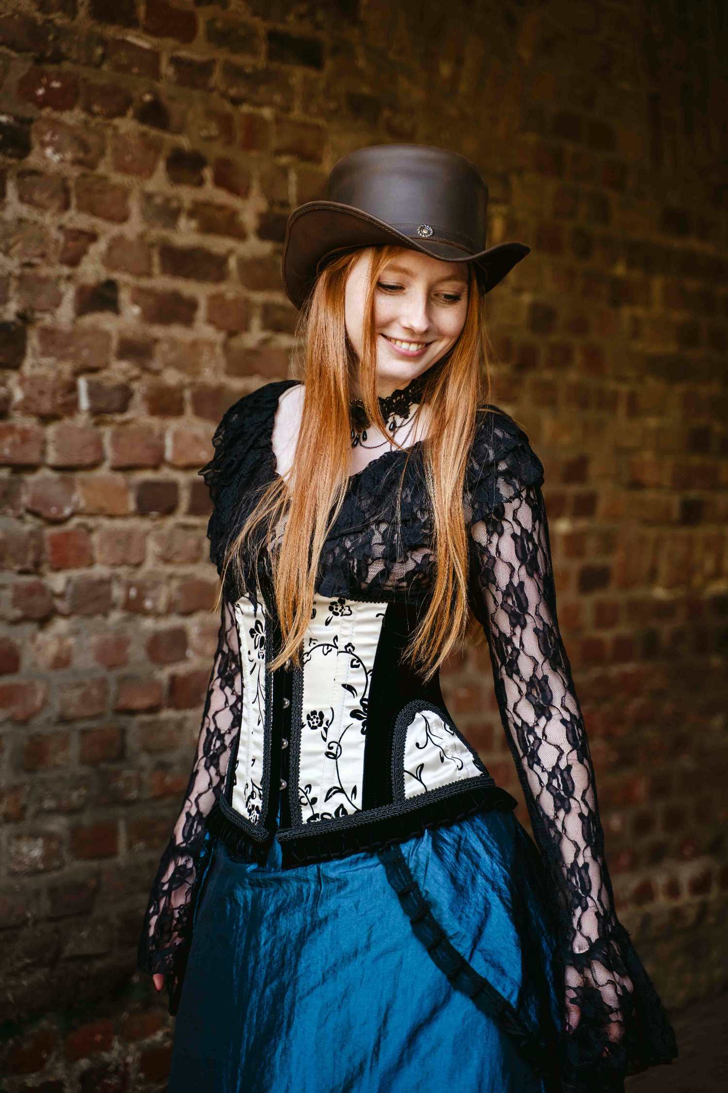 UB Corsage Jacquard Samt