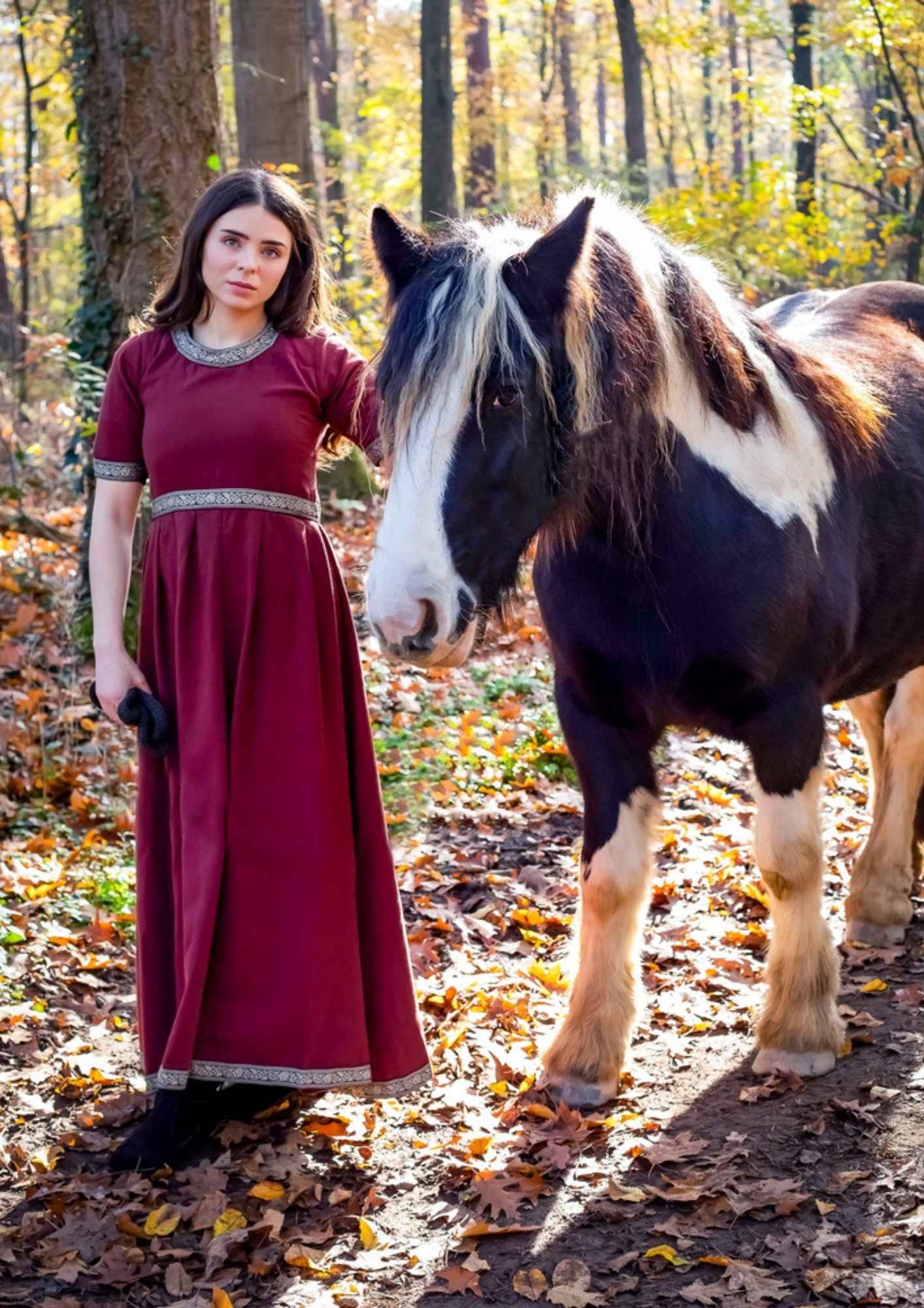 Mittelalterkleid Gundina ziegelrot