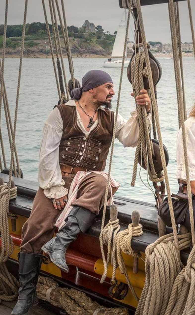 kurze Piraten Lederweste