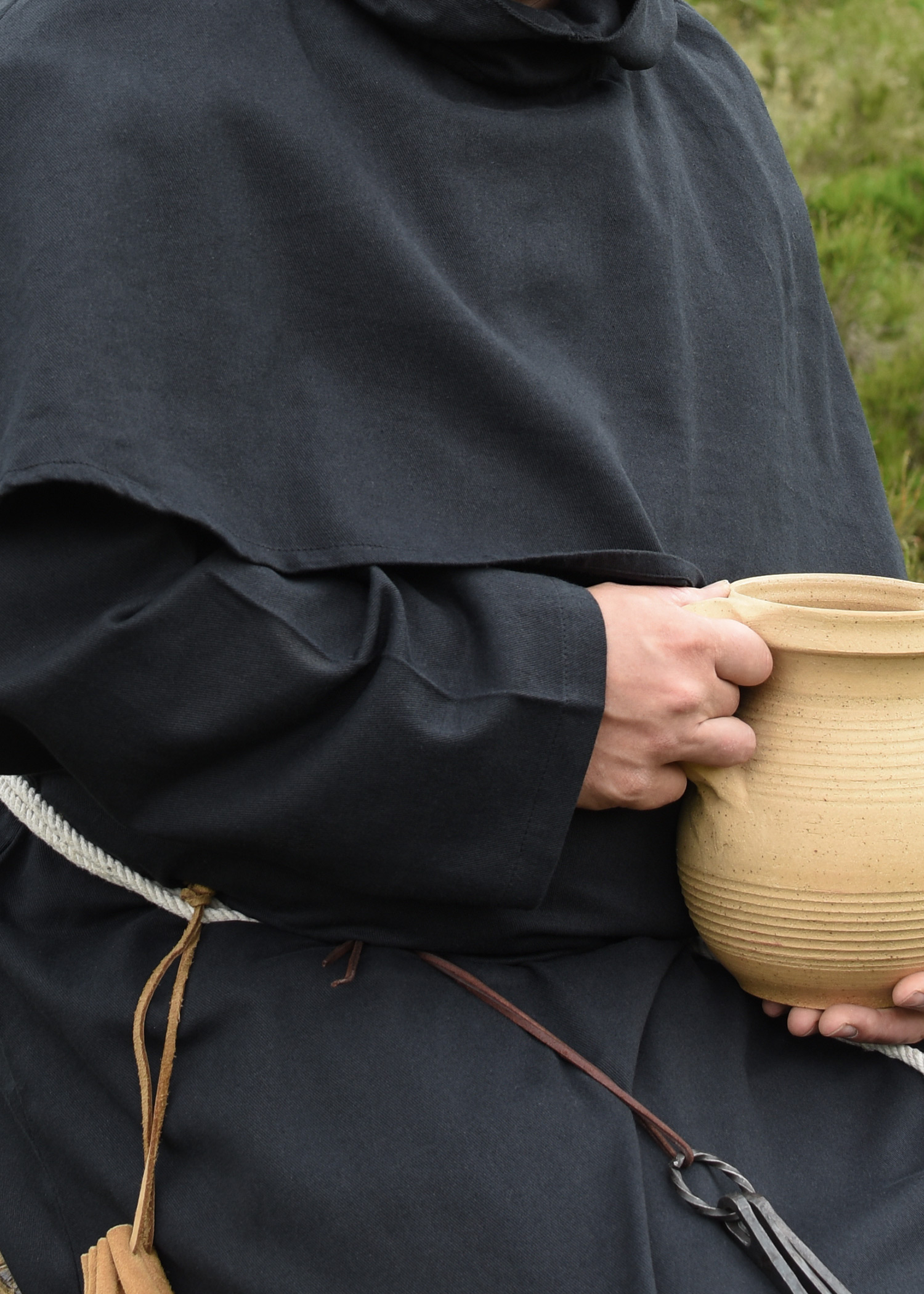 Mönch Benedict Cotton 