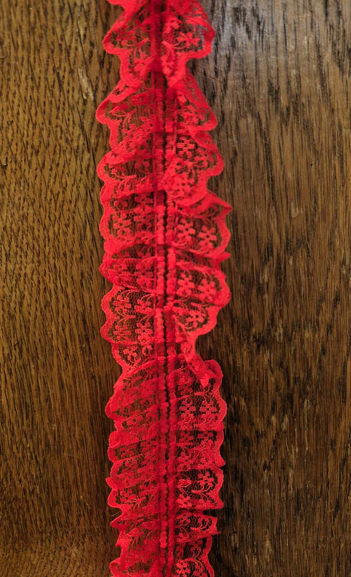 rote 4,5cm Spitzenborte Karneval