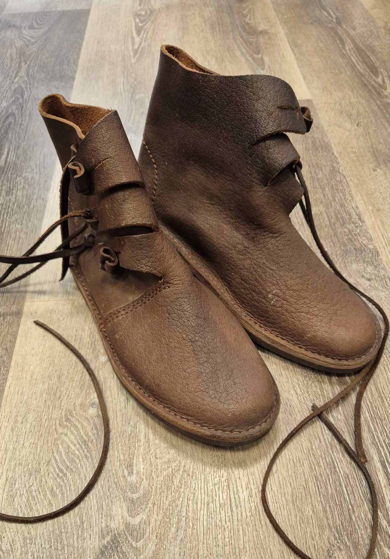 halbhohe Stiefel Gr.42 Mittelalter braun
