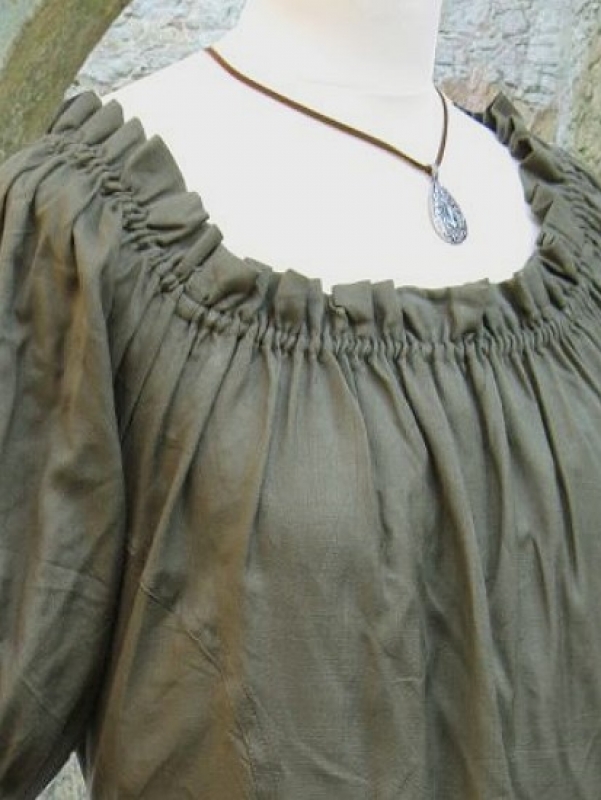 gruene_bluse_mittelalter_gewand