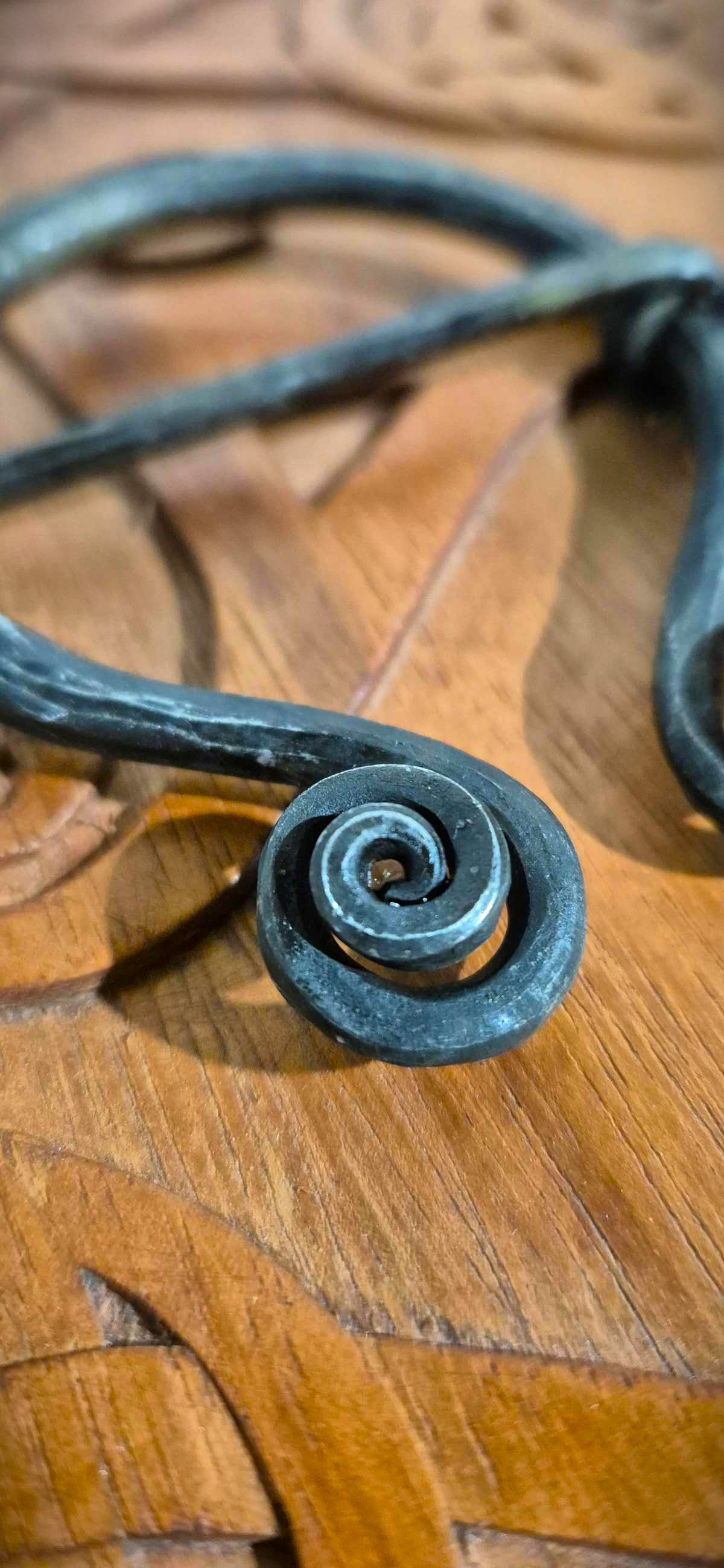 Fibel Eisen groß 6,5 cm dunkel