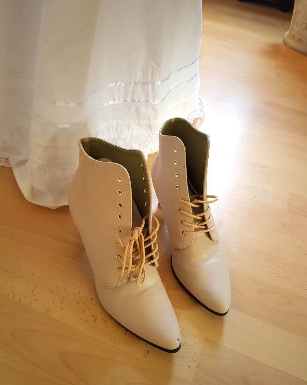 Stiefeletten halbhoch viktorianisch