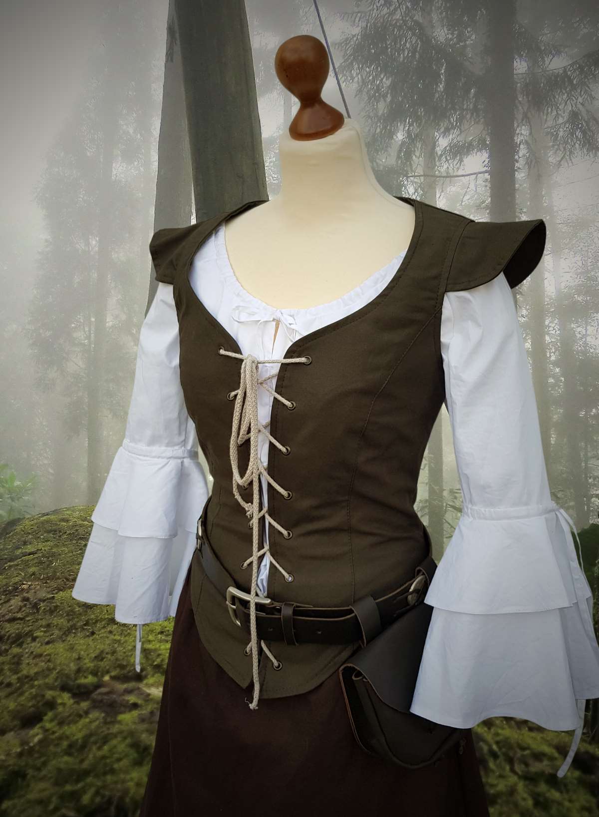 Historische Kost me Und Gewandungen Aus Eigener Produktion Zum Fairen Preis historische-kost-me-und-gewandungen-aus-eigener-produktion-zum-fairen-preis