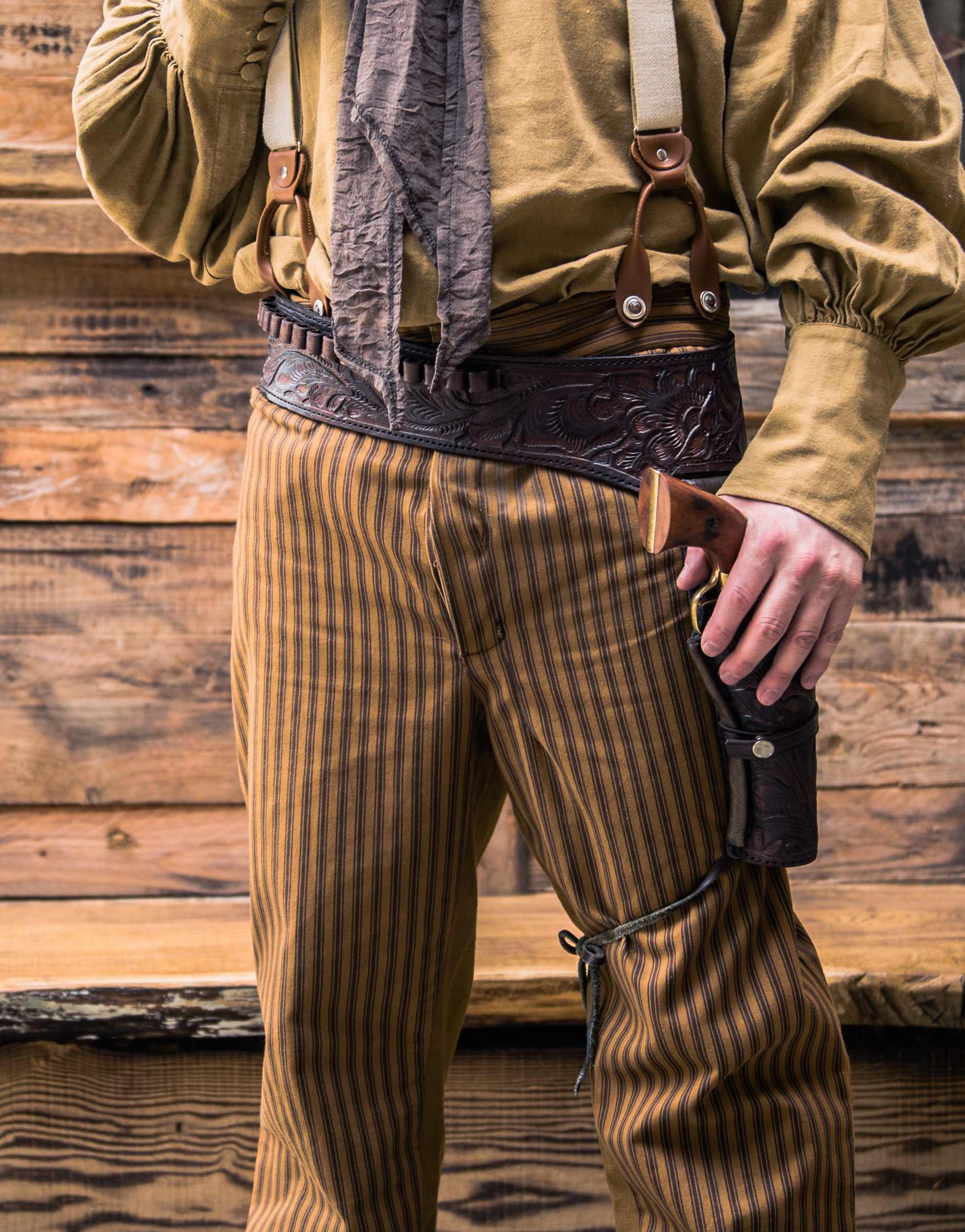 Western Holster Leder braun punziert