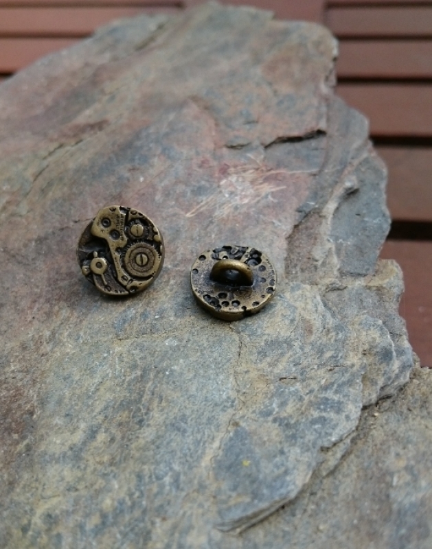 Steampunk Knopf aus Metall mit Zahnrad-Motiv in Silber