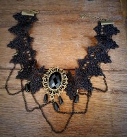 Halskette im viktorianischen Stil